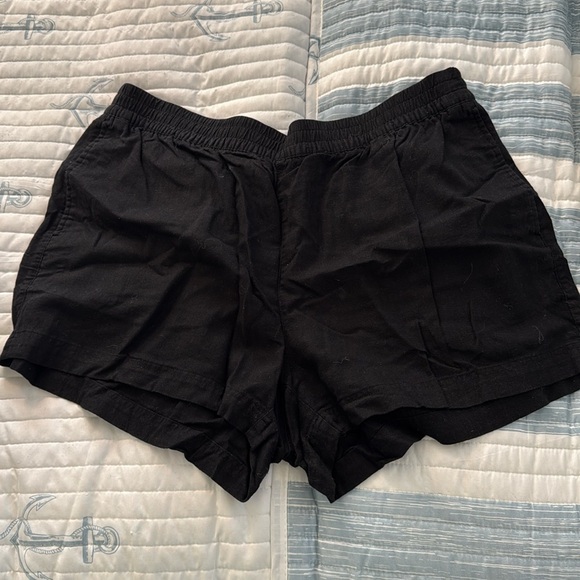 Old Navy Pants - Black Linen Shorts Old Navy size XL
